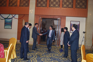 熱烈祝賀新稀寶股份2009年度工作總結(jié)大會暨頒獎晚會隆重召開